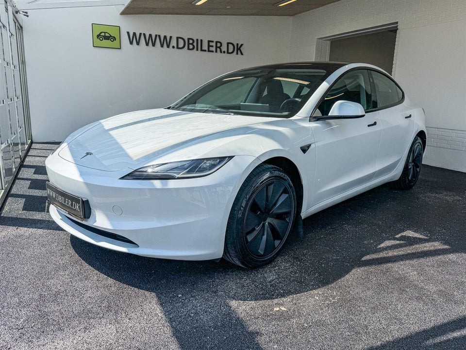 Tesla Model 3 Long Range AWD 4d