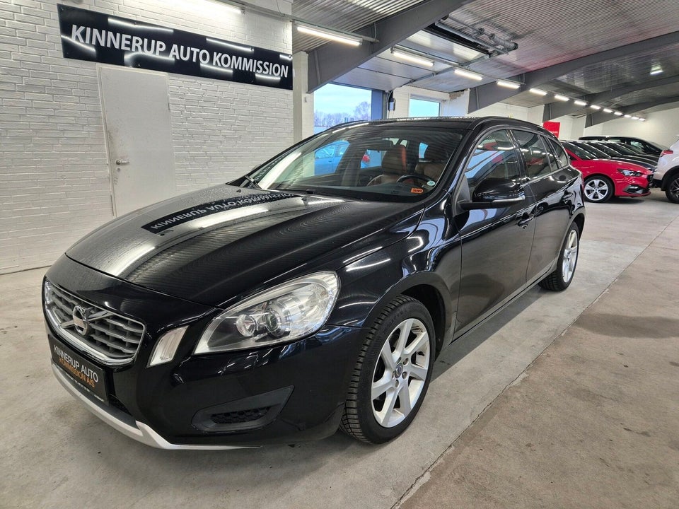 Volvo V60 1,6 D2 115 Kinetic aut. 5d