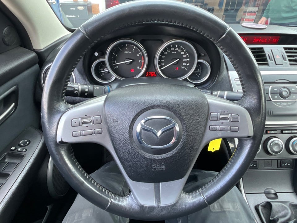 Mazda 6 2,0 Advance 4d