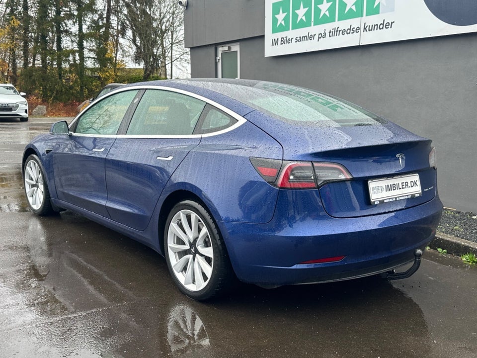 Tesla Model 3 Long Range AWD 4d