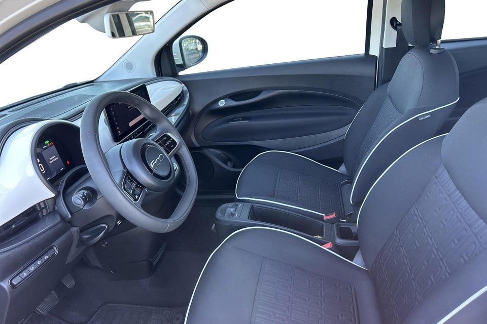 Fiat 500e 42 Icon 3d