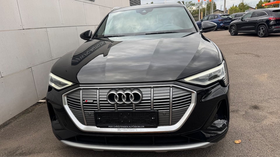 Audi e-tron 55 S-line quattro 5d