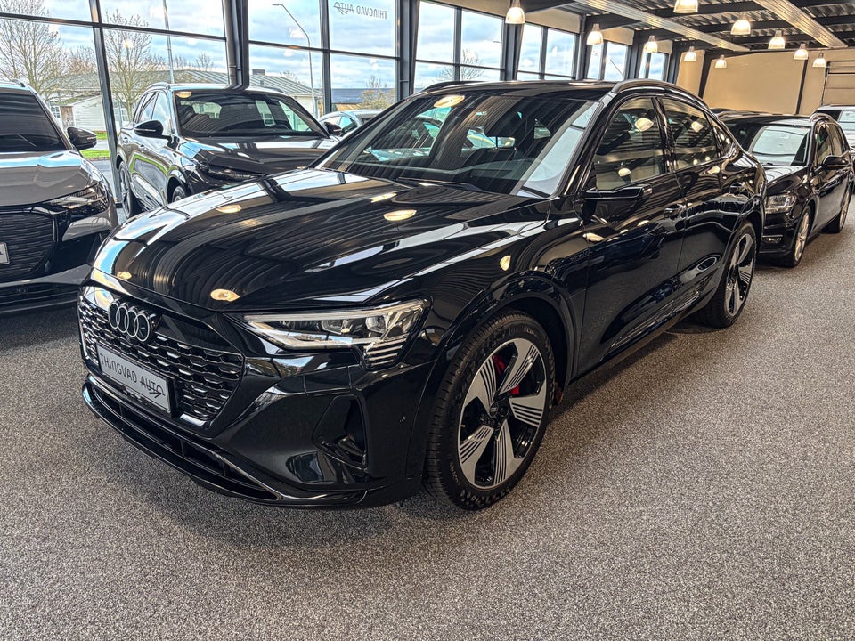 Audi Q8 e-tron 50 S-line quattro 5d