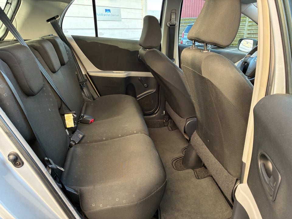 Toyota Yaris 1,4 D-4D Luna 5d