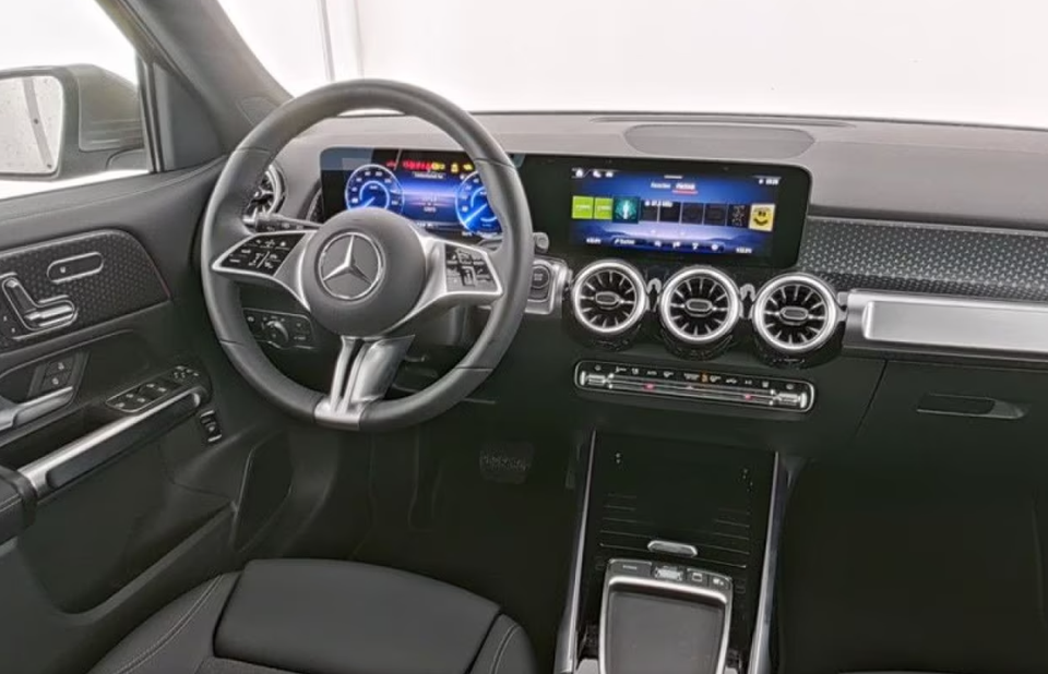 Mercedes EQB250+ Progressive 5d