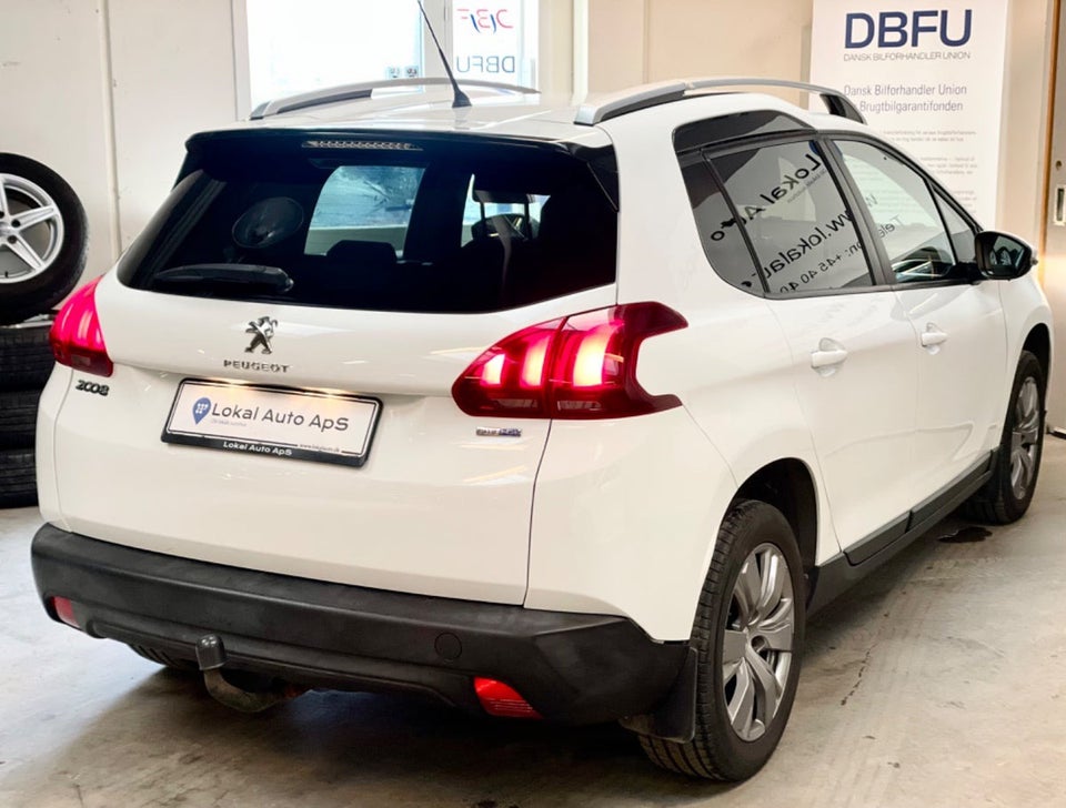 Peugeot 2008 1,6 BlueHDi 100 Envy 5d