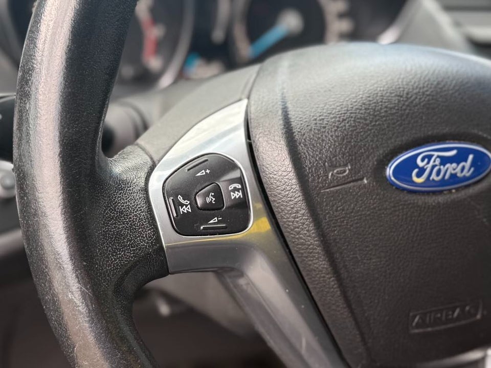 Ford Fiesta 1,0 SCTi 100 Titanium aut. 5d