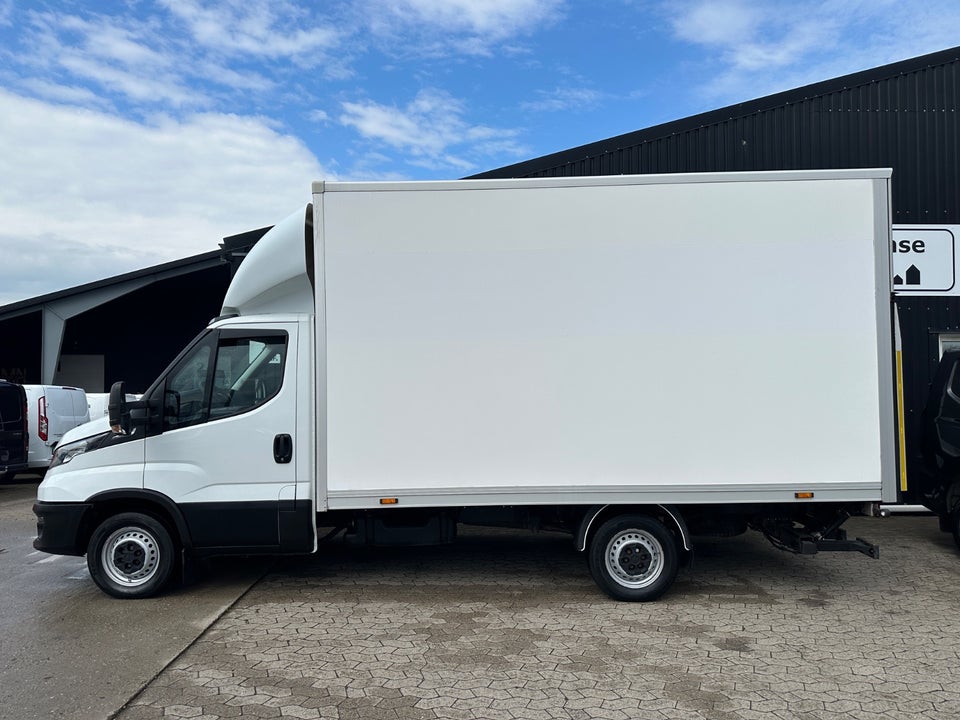 Iveco Daily 2,3 35S14 Alukasse m/lift AG8 2d