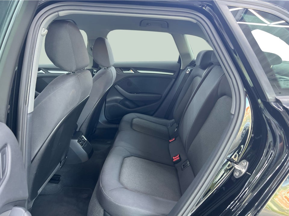 Audi A3 1,0 TFSi 116 Sportback S-tr. 5d