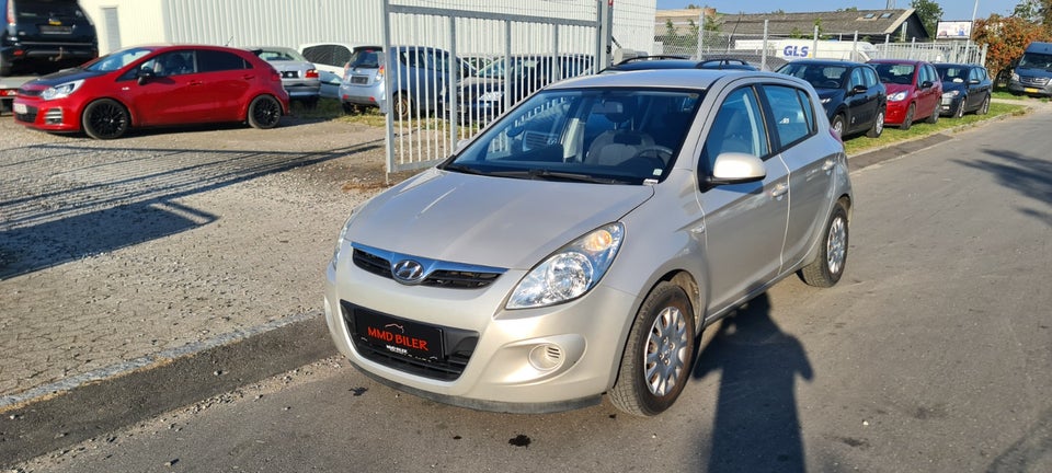 Hyundai i20 1,4 Comfort 5d