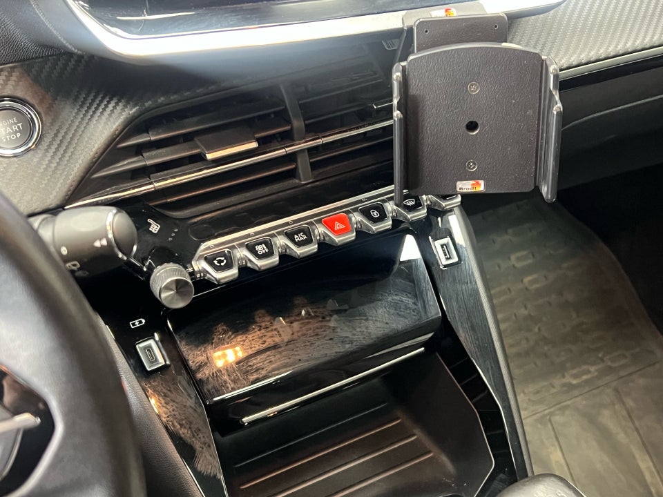 Peugeot 208 1,2 PureTech 100 Edition:210+ 5d