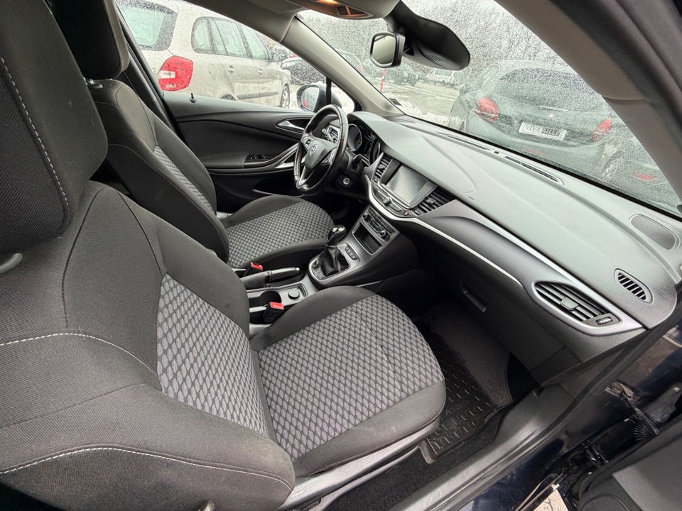 Opel Astra 1,6 CDTi 136 Excite Sports Tourer 5d