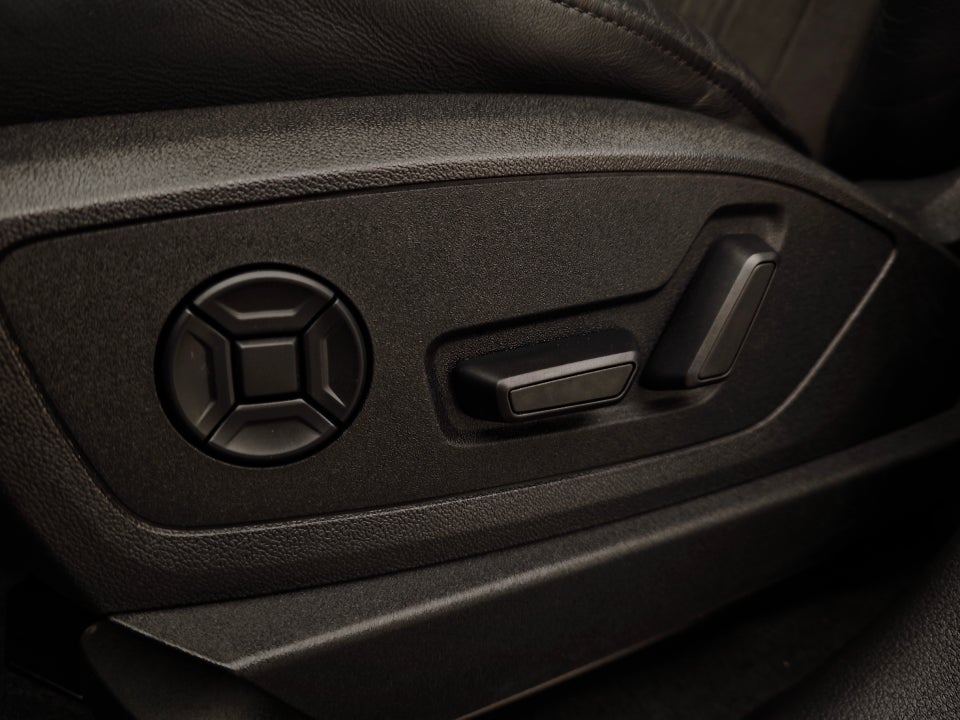 Audi e-tron 55 quattro 5d