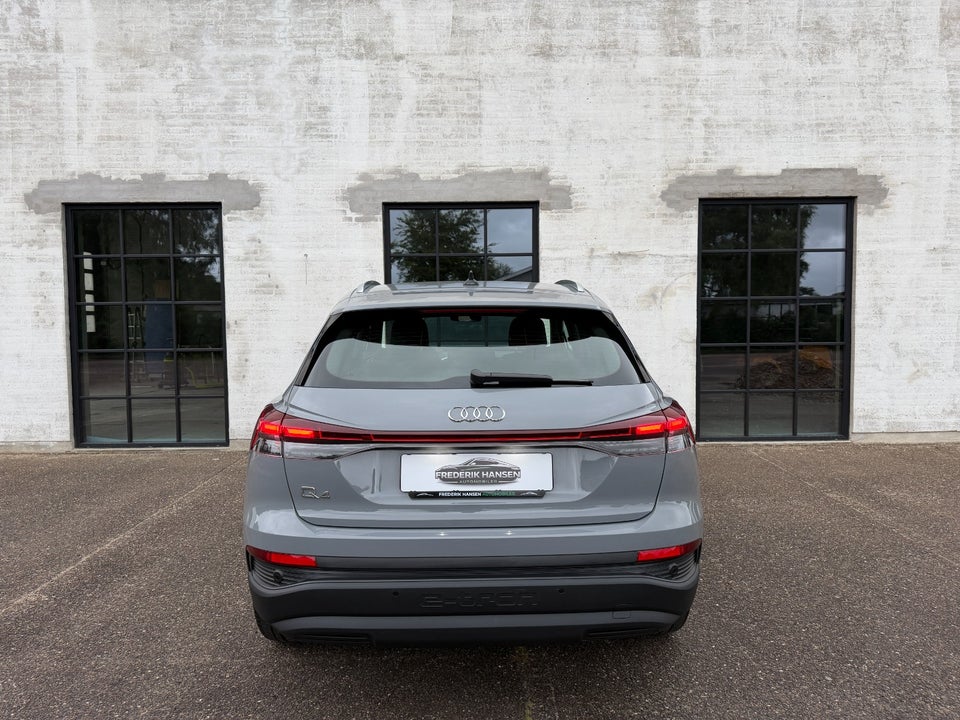 Audi Q4 e-tron 45 Attitude 5d