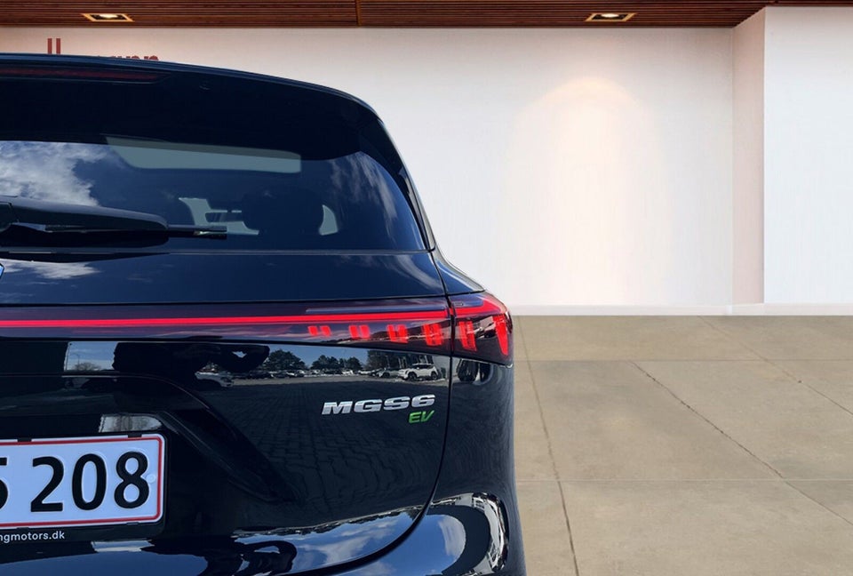 MG MGS6 77 Luxury AWD 5d