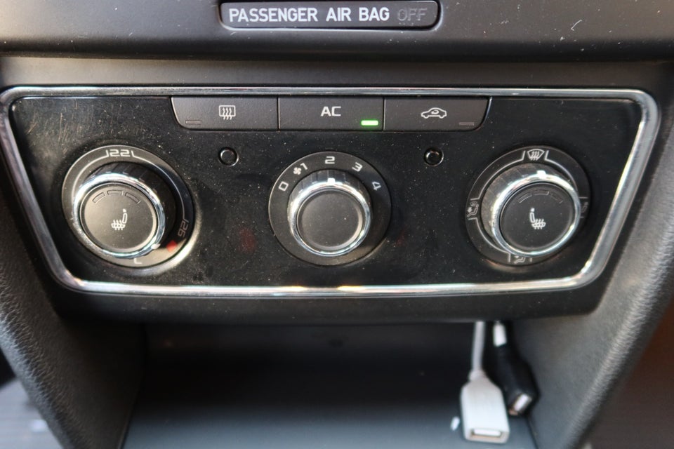 Skoda Superb 1,4 TSi 125 Ambition Combi 5d