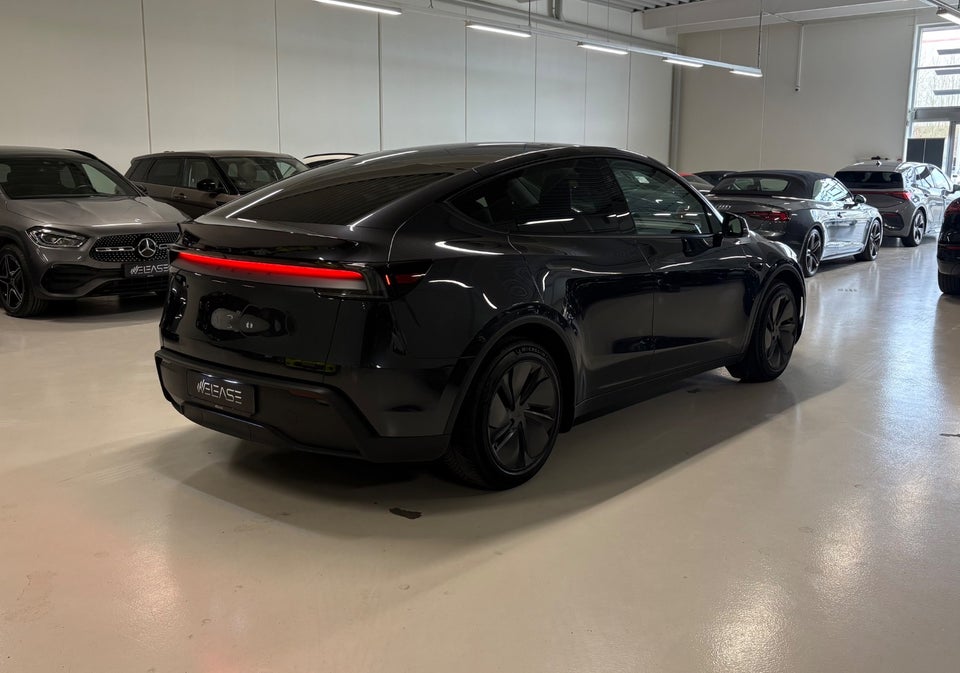 Tesla Model Y Long Range RWD 5d