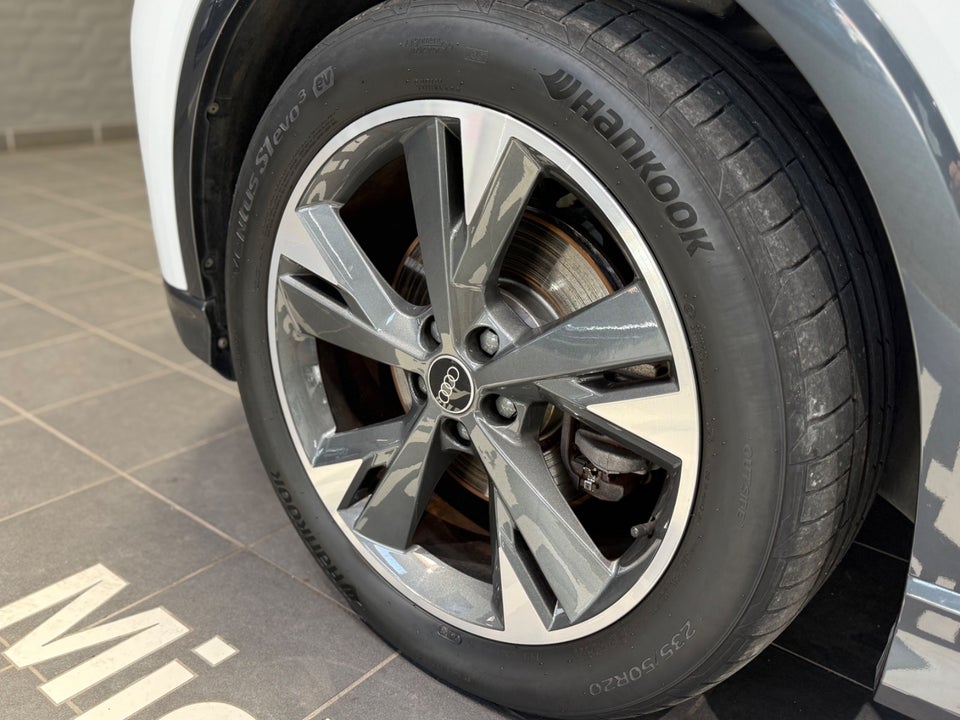 Audi Q4 e-tron 35 S-line 5d