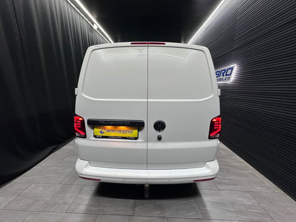 VW Transporter 2,0 TDi 150 Kassevogn DSG lang