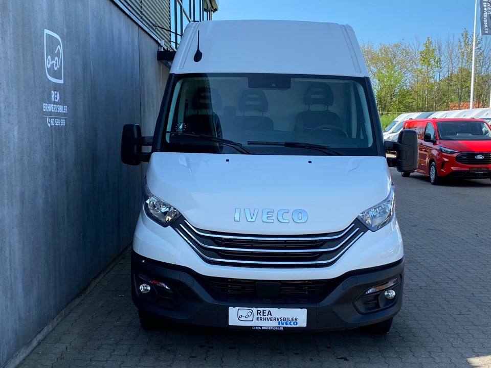 Iveco Daily 3,0 35C18 12m³ Van AG8