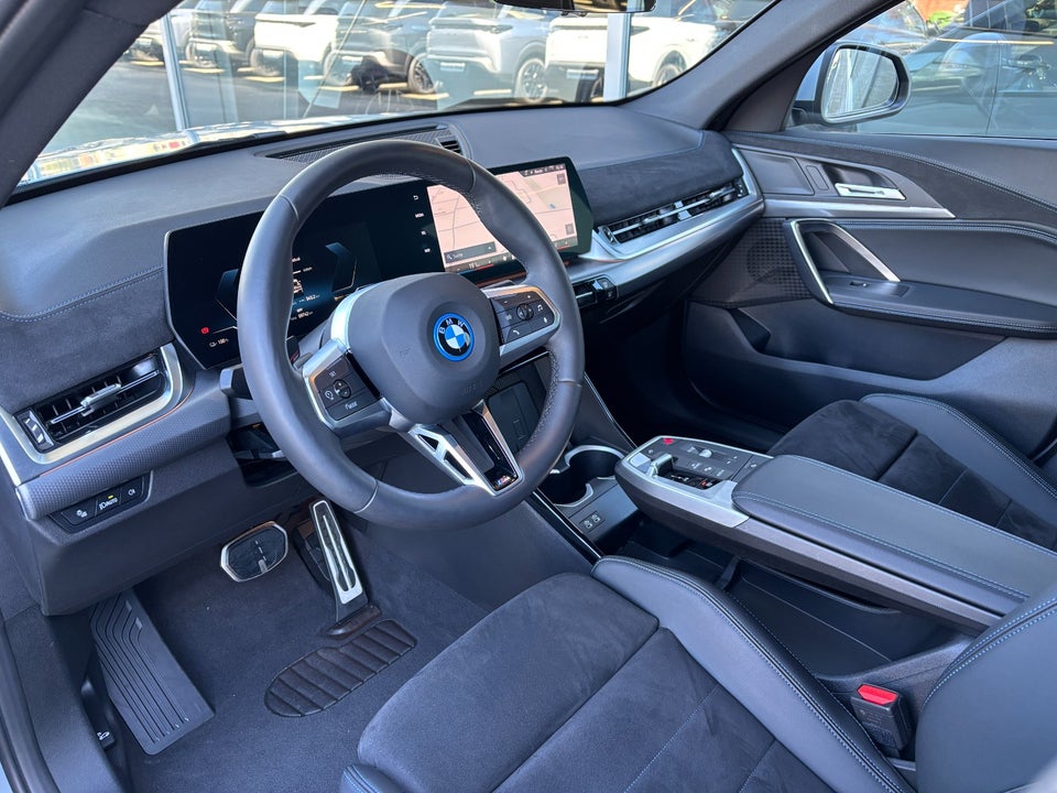 BMW iX2 eDrive20 M-Sport Premium 5d