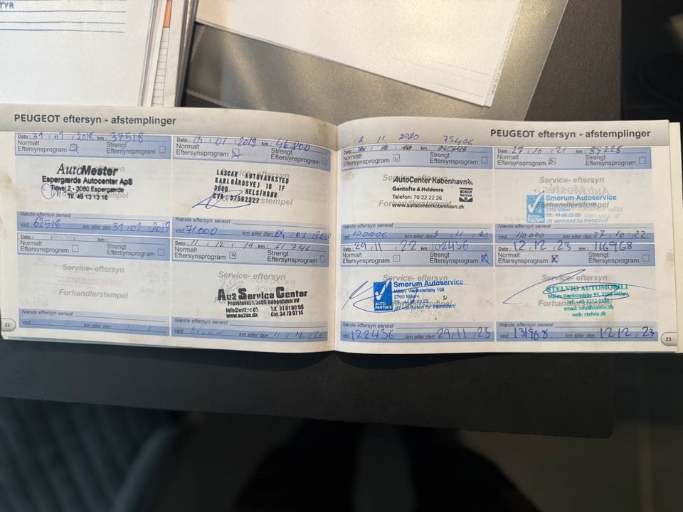 Peugeot 208 1,2 VTi Allure Sky 5d