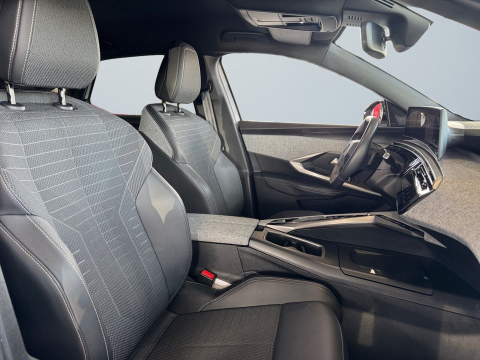 Peugeot e-3008 77 Allure 5d