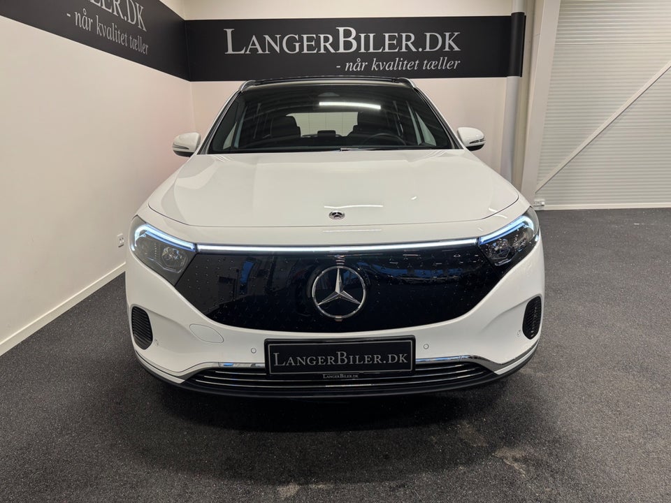 Mercedes EQA300 Progressive 4Matic 5d
