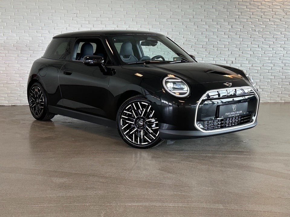 MINI Cooper SE Favoured Trim XL 3d