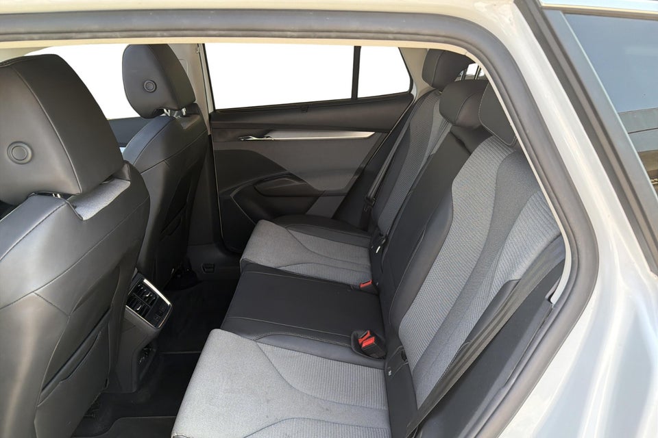 Skoda Enyaq 80 iV 5d