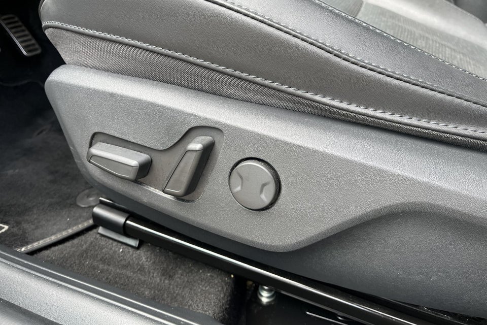 Kia Niro 64 EV Upgrade 5d