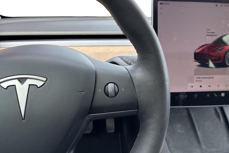 Tesla Model 3 Standard Range+ RWD 4d