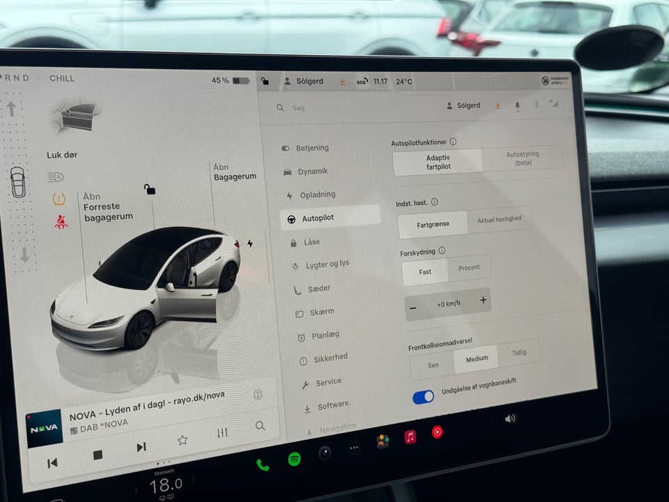 Tesla Model 3 Long Range AWD 4d