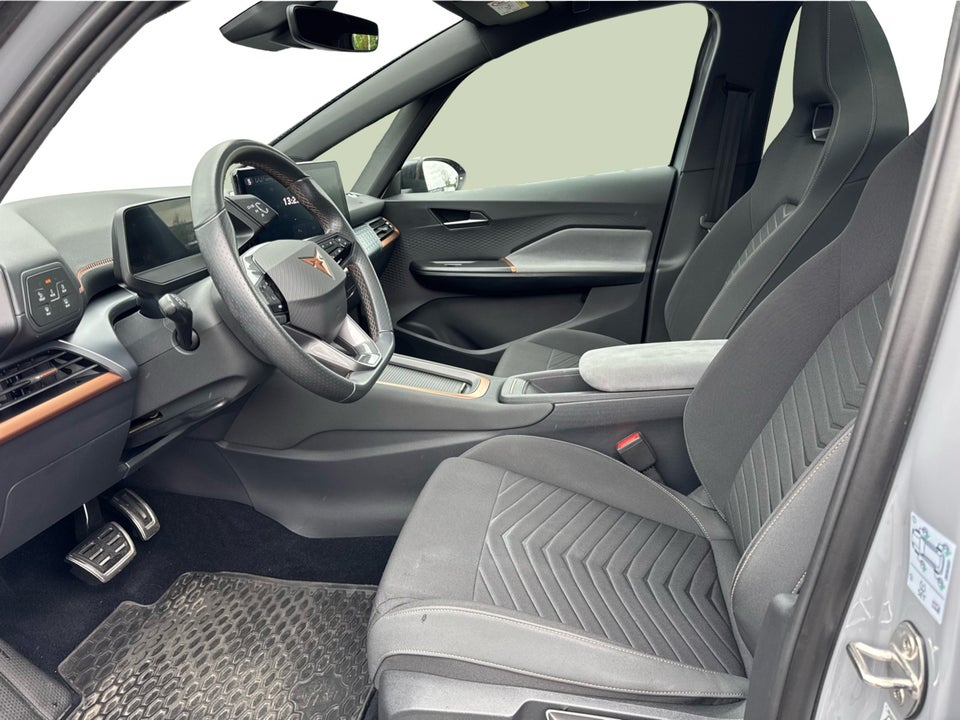 Cupra Born 58  5d