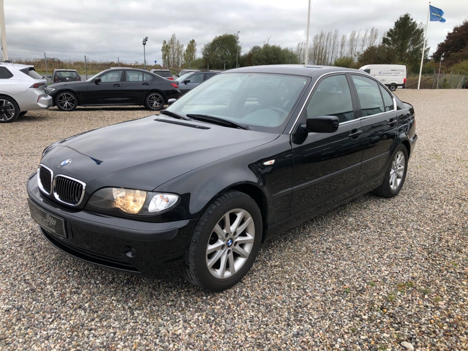 BMW 318i 2,0  4d