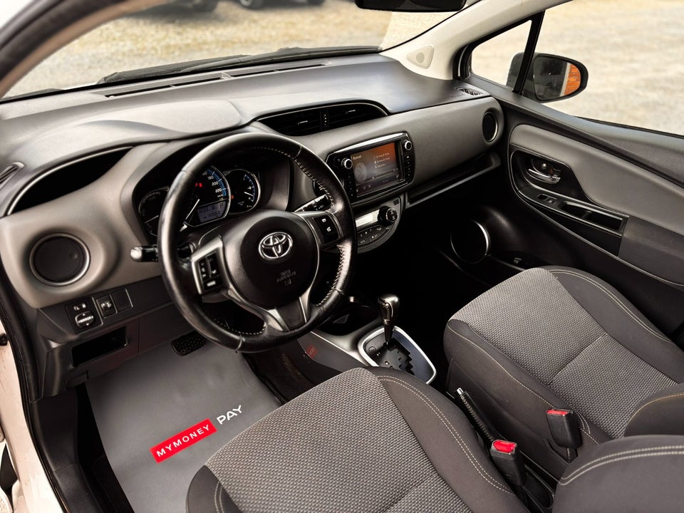 Toyota Yaris 1,5 Hybrid H1 e-CVT 5d