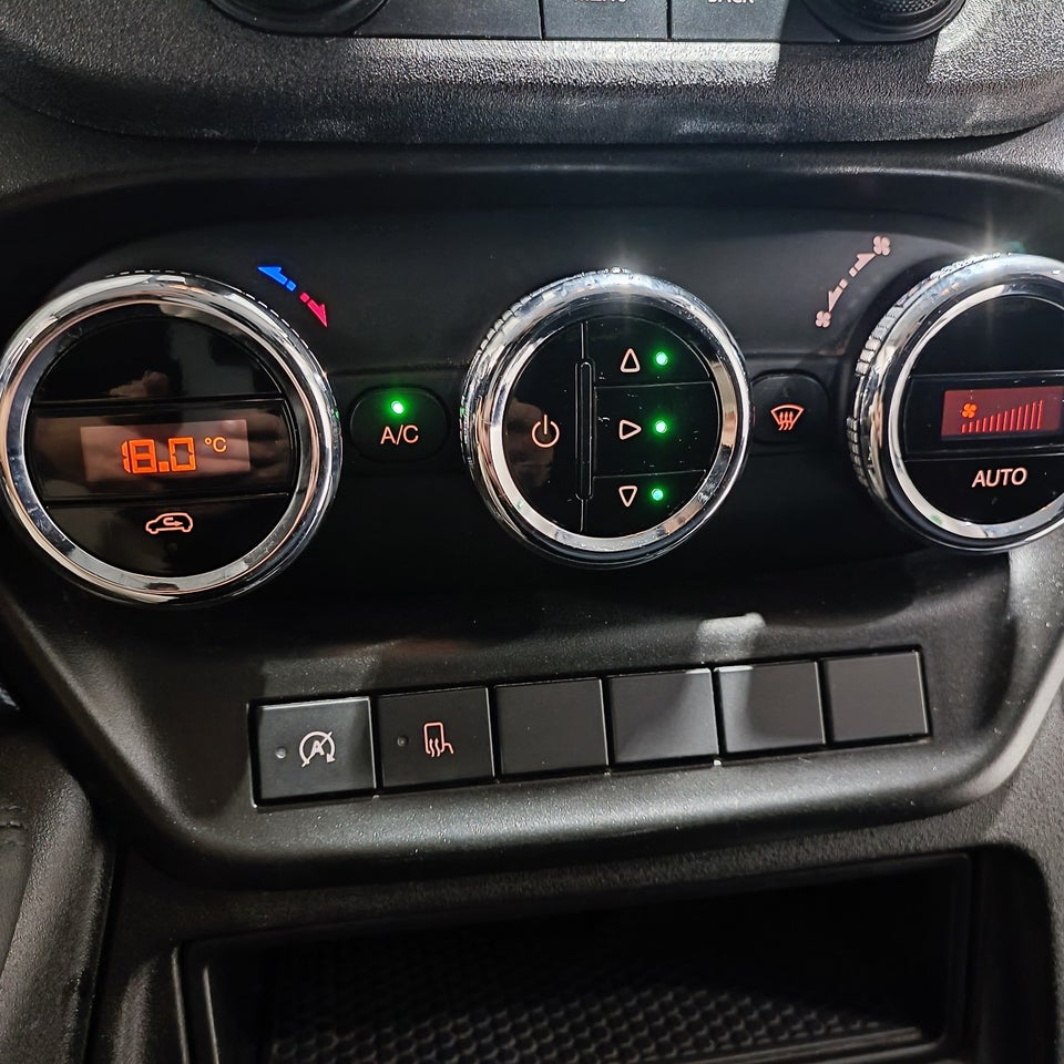 Iveco Daily 2,3 35S16 9m³ Van AG8