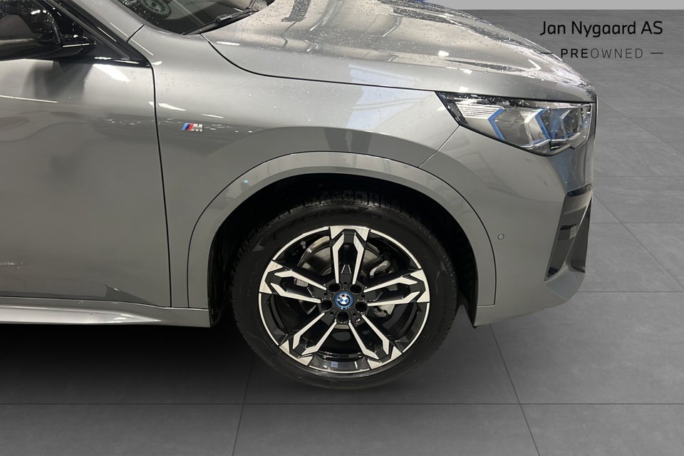 BMW iX2 eDrive20 M-Sport 5d