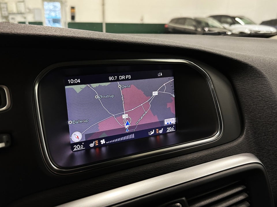 Volvo V40 CC 1,5 T3 152 Momentum aut. 5d