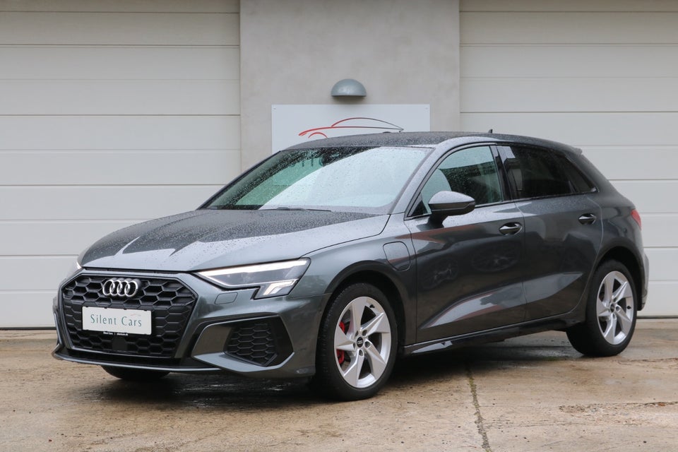 Audi A3 45 TFSi e S-line Sportback S-tr. 5d