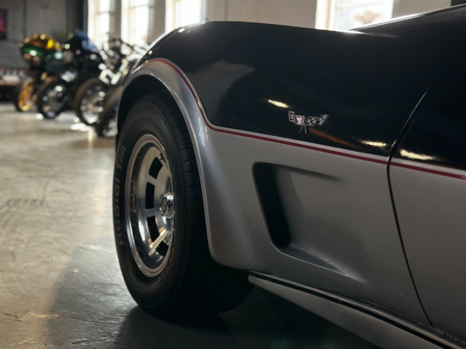 Chevrolet Corvette 5,7 V8 Targa Anniversary 2d