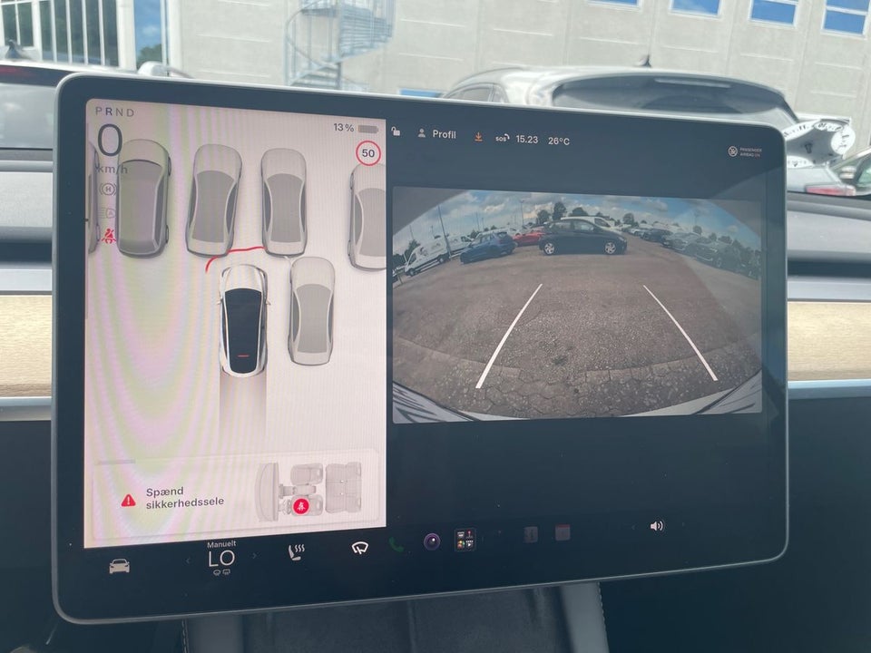 Tesla Model Y Long Range AWD 5d