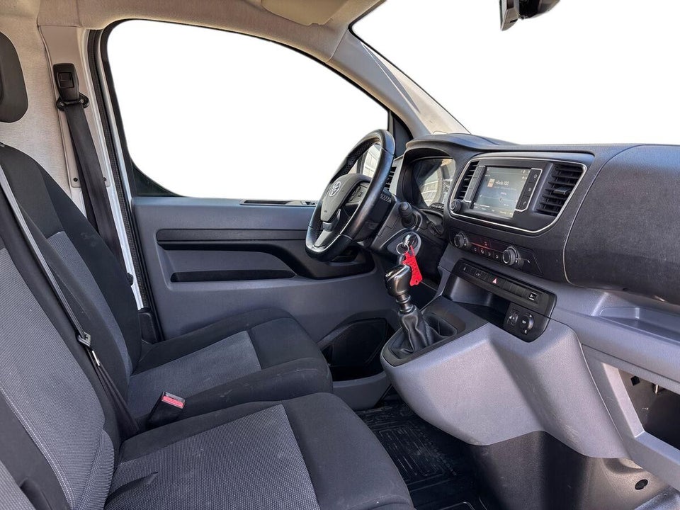 Toyota ProAce 2,0 D 144 Long Comfort Master 5d