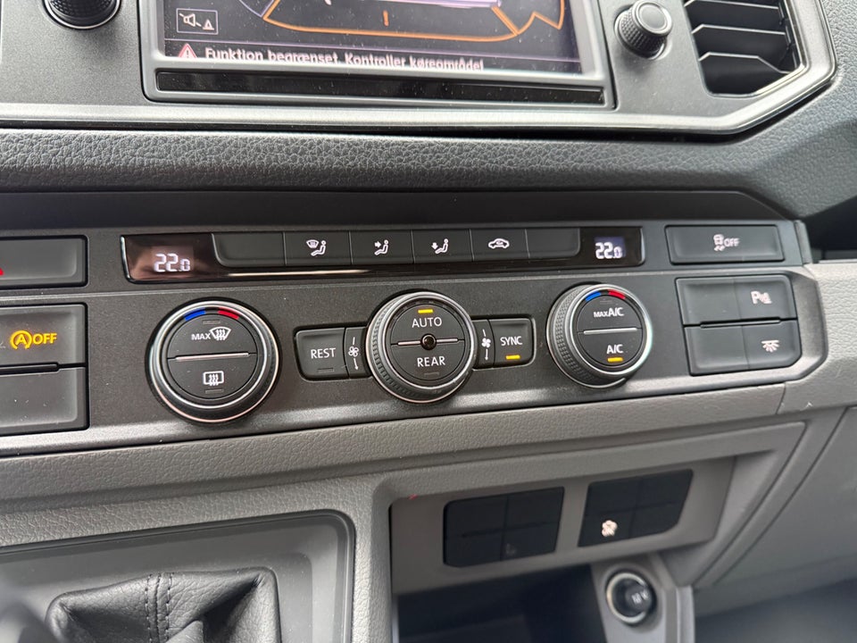 VW Crafter 35 2,0 TDi 177 Kassevogn L3H2 4Motion