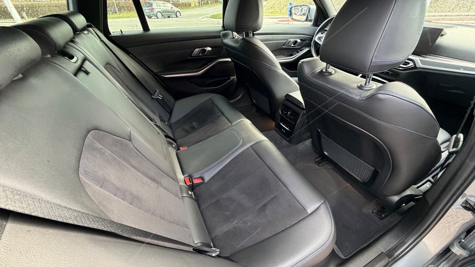 BMW 320i 2,0 Touring M-Sport aut. 5d