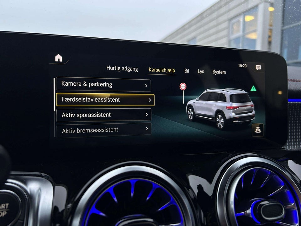 Mercedes EQB250 AMG Line 5d