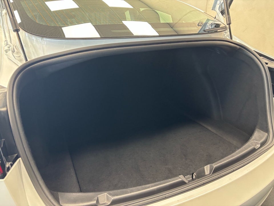 Tesla Model 3 Standard Range+ RWD 4d