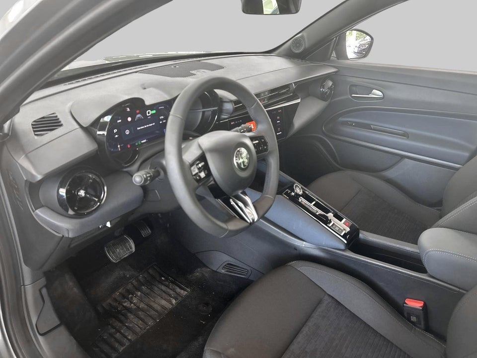 Alfa Romeo Junior Elettrica Core 5d