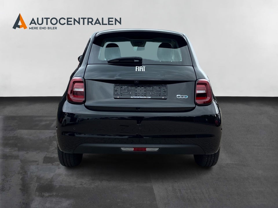 Fiat 500e 42 Icon 3d