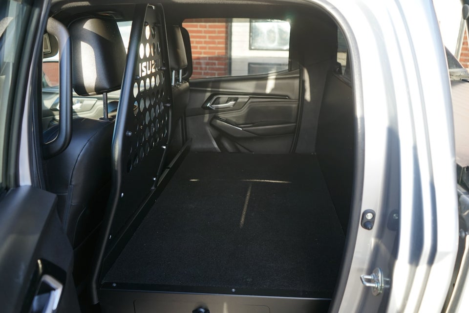 Isuzu D-Max 1,9 TD 163 Crew Cab Exclusive aut. 4d